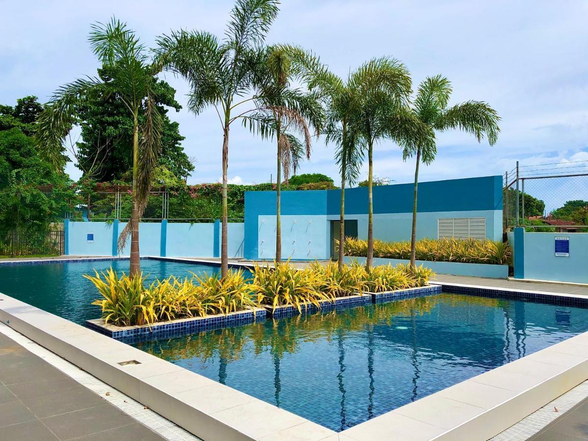 Condo W/ Balcony Near Mactan International Airport Lapu-Lapu City Exterior foto
