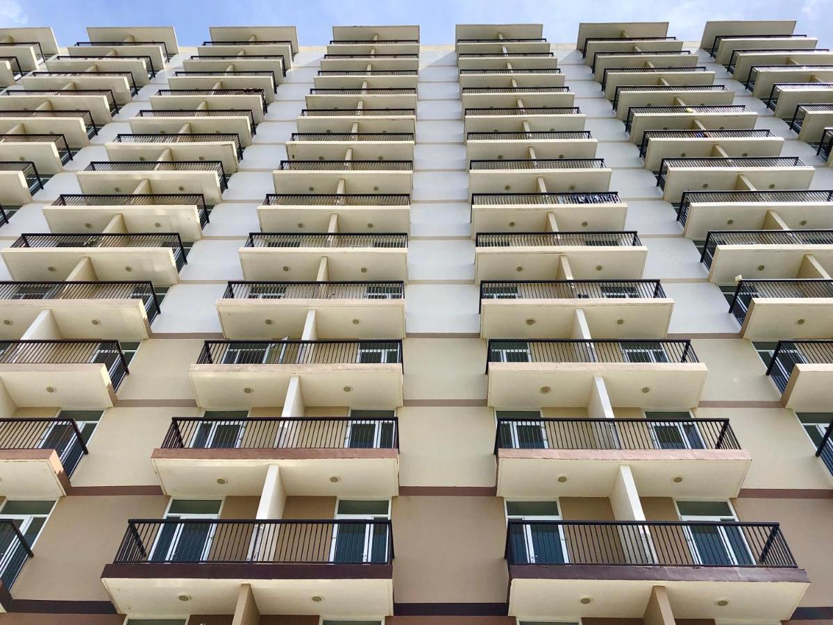 Condo W/ Balcony Near Mactan International Airport Lapu-Lapu City Exterior foto