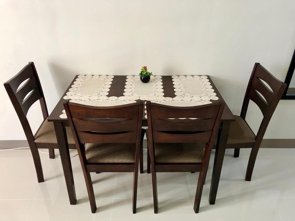 Condo W/ Balcony Near Mactan International Airport Lapu-Lapu City Exterior foto